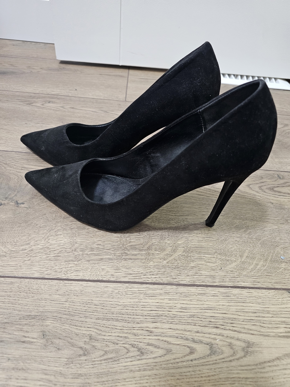 Shoe Dazzle Black Suede Pointed-Toe Stiletto Pumps